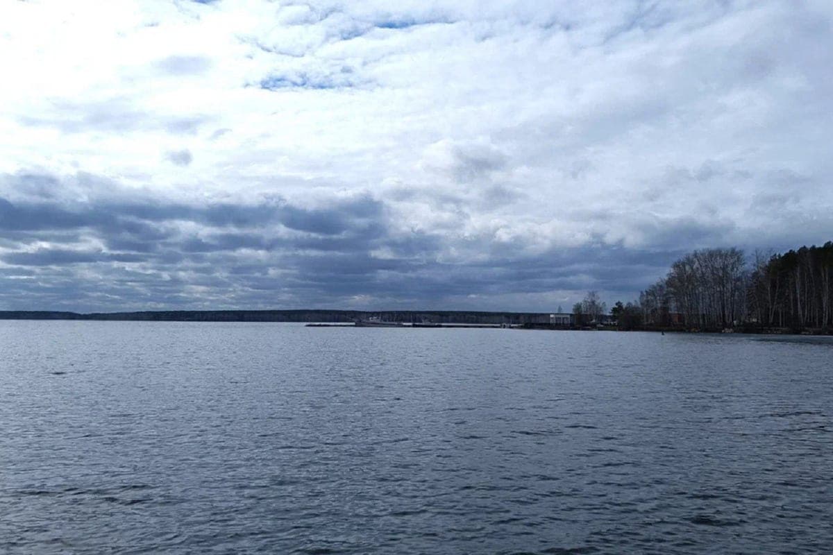 The court banned the operation of the Komatek and Igor Kirnos vessels