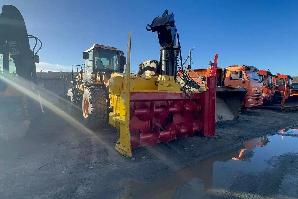 Murmansk road services will prepare equipment for snowfall and ice