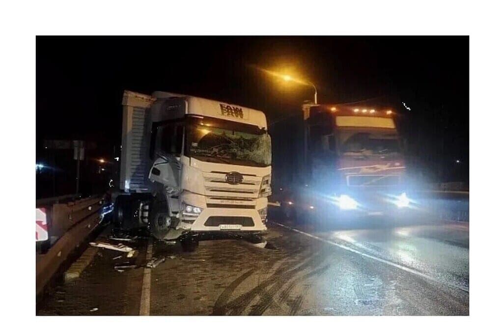 A serious accident involving trucks occurred on the highway M-4 “Don”