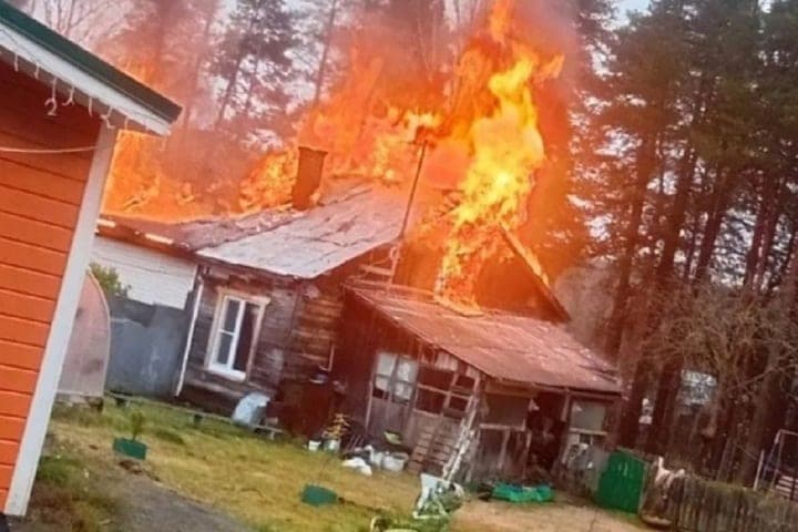 Семья из Карелии лишилась крова из-за пожара: требуется помощь
