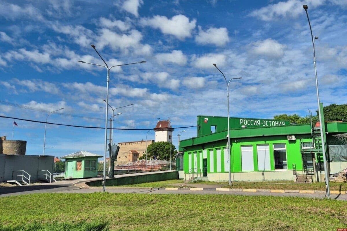 С 25 октября изменится режим работы пунктов пропуска на границе с Эстонией