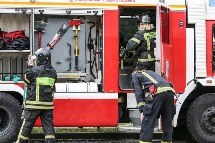 В российском регионе из горящего дома спасли 40 человек
