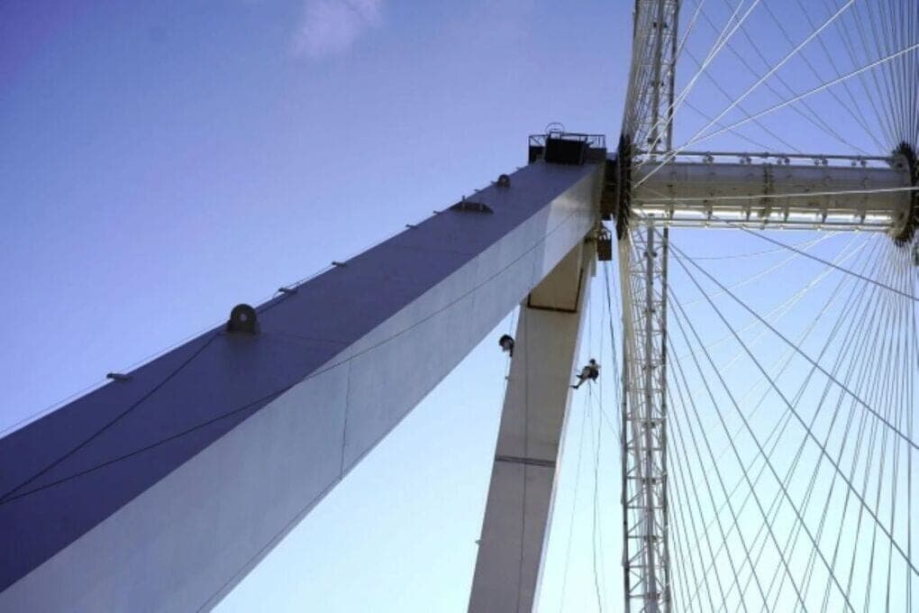 Supports of the new Ferris wheel in Volgograd will be covered with snow-white paint