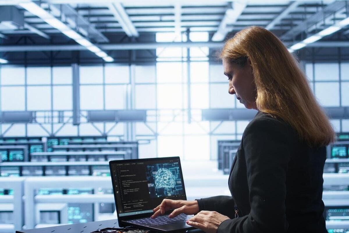 Analysts recorded a record increase in prices for hosting servers in Moscow