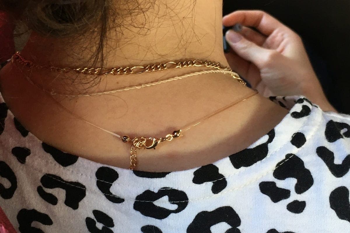 In Volgograd for raiding the store and stealing gold detained Saratov