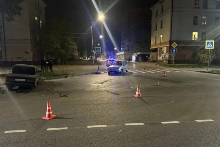 Domestic cars did not share the road in Lipetsk: a passenger was injured