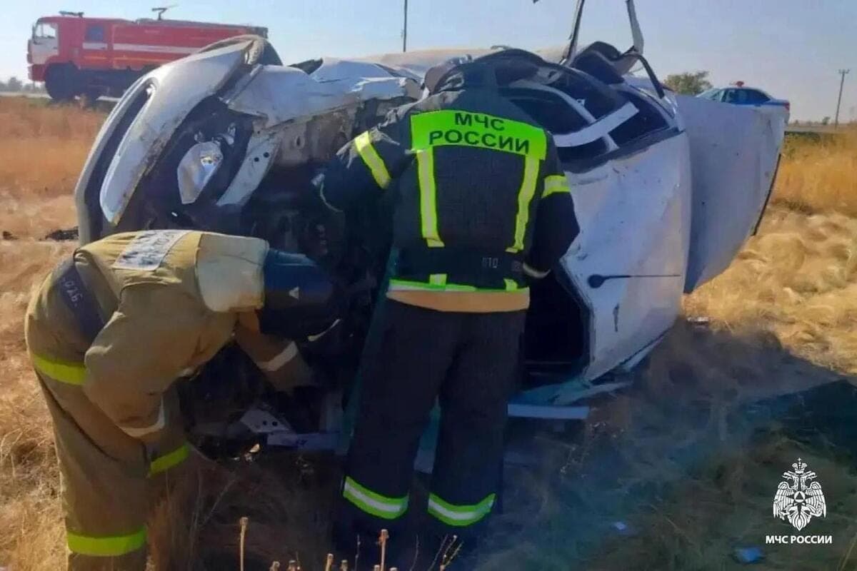 In Priyutnensky district of Kalmykia, a passenger died during a car rollover