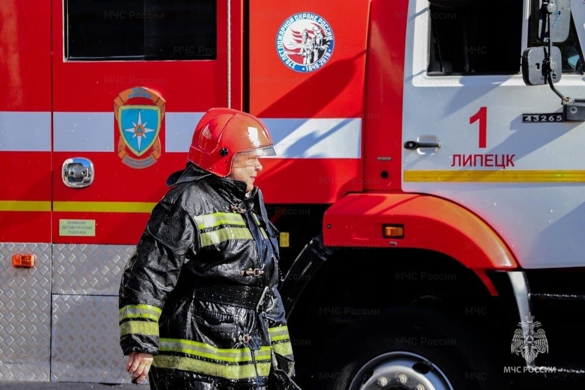 В Липецкой области ночью сгорела баня