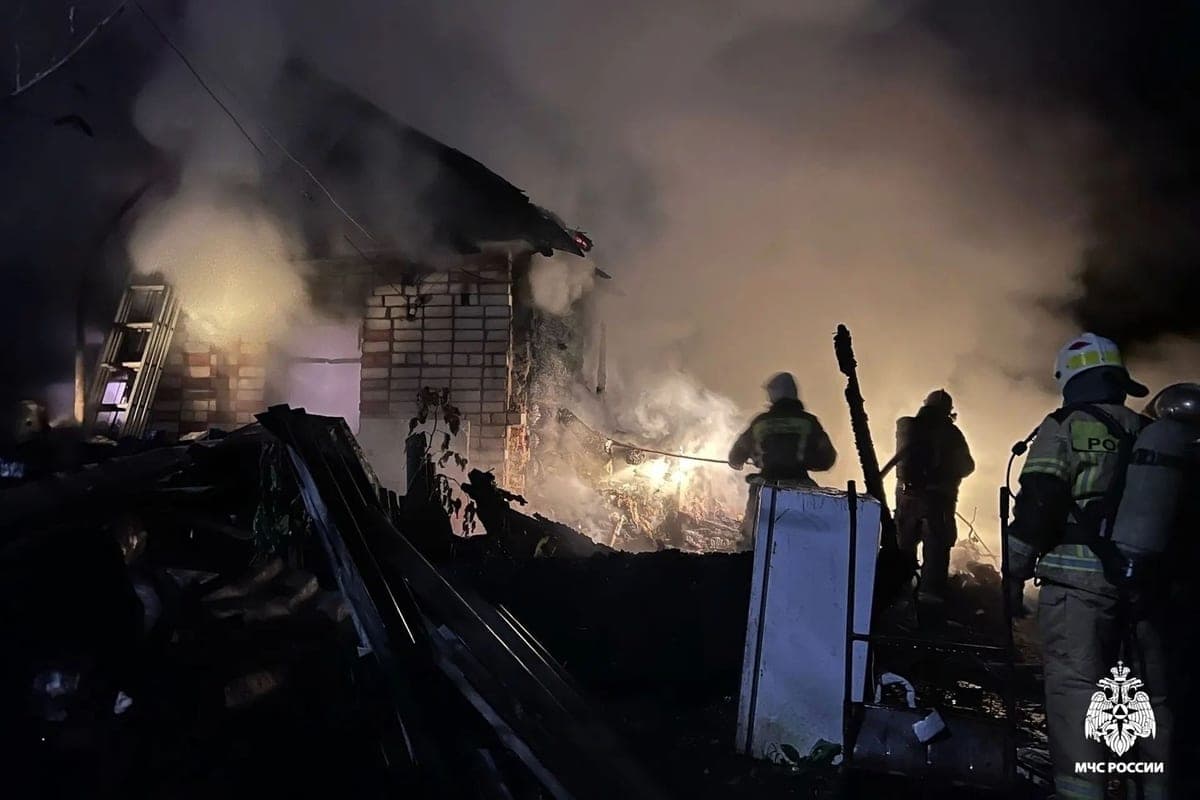 На пожаре в Вологде погибли мать и сын