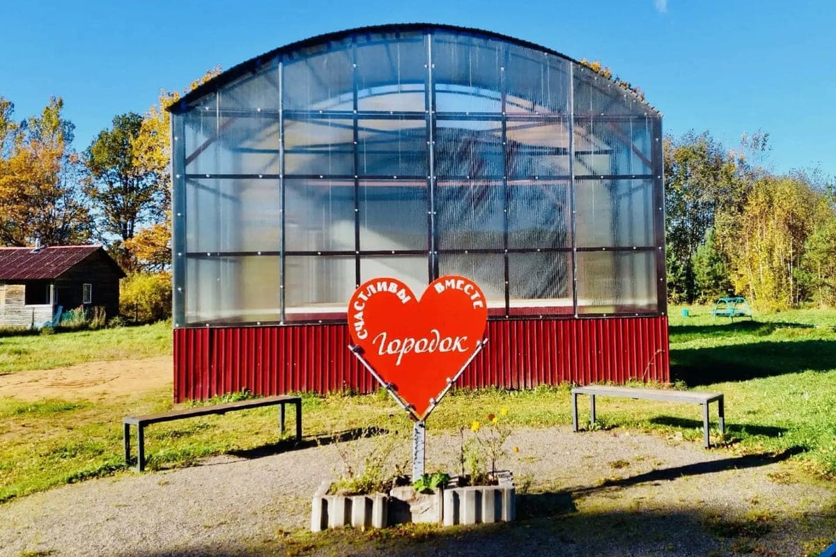 In the Parfin village Gorodok put screens from rain and snow for 350 thousand rubles