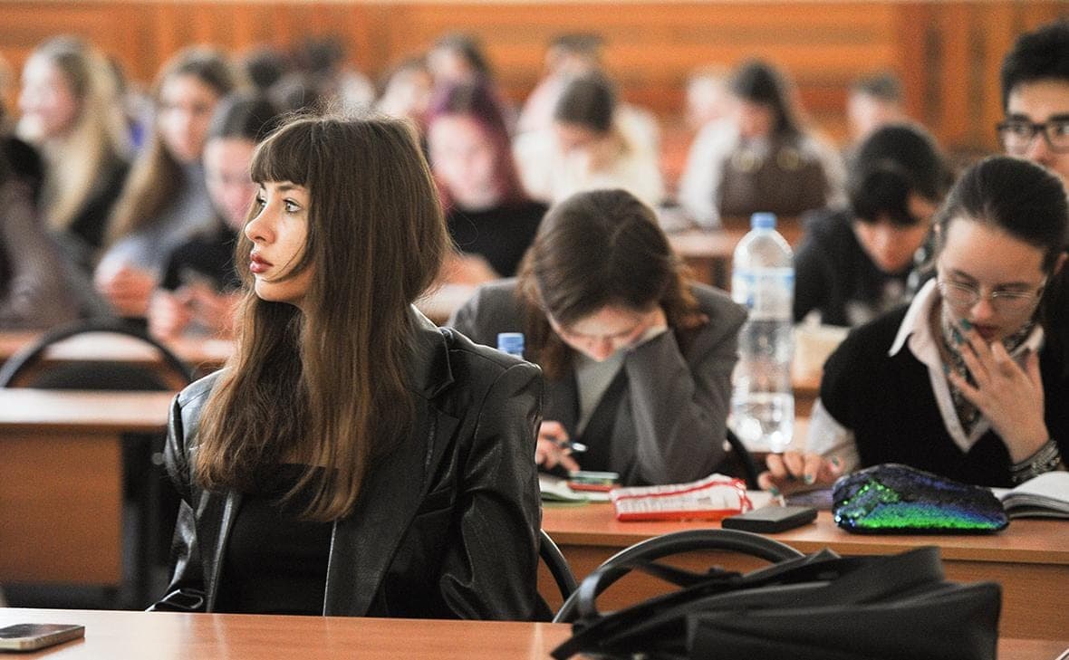 Russians appreciate the dependence of well-being on the person and society