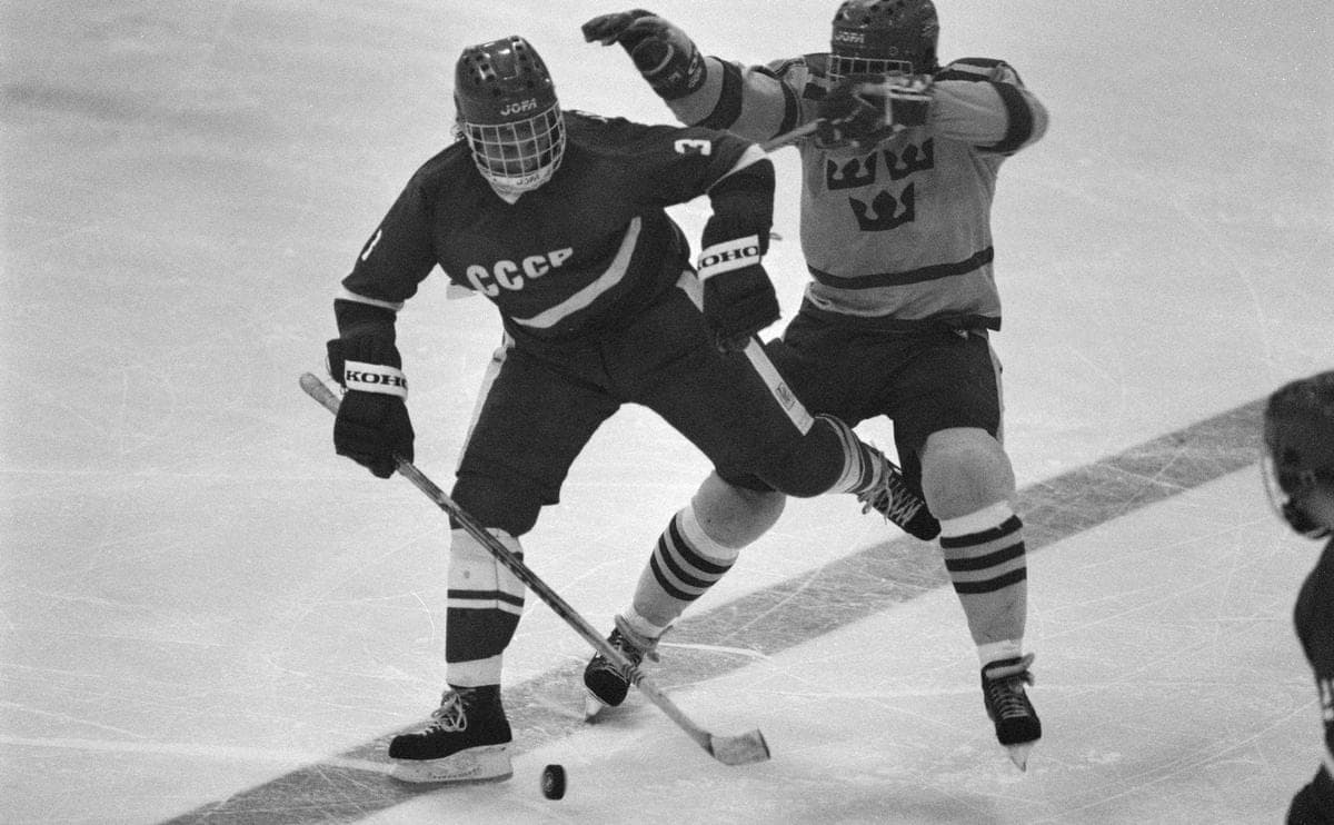 The former hockey player of the USSR national team decided to sell medals because he has nowhere to live