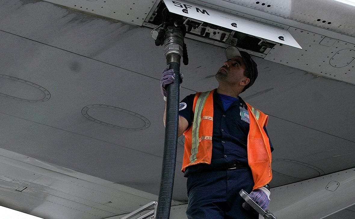 Polish airline LOT suspended some flights due to fuel prices