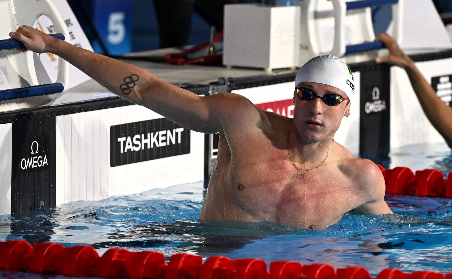 South African swimmer breaks world record for Russian Kolesnikov
