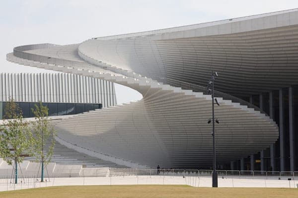 What is the Shanghai Opera House on the Huangpu River? Photographs