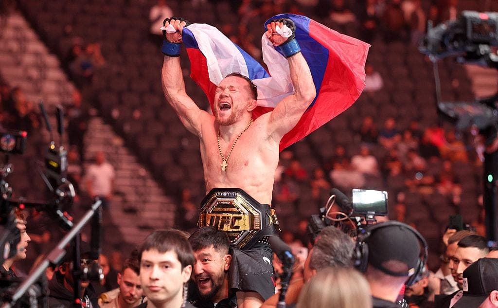 Каковы шансы Петра Яна в защите титула UFC