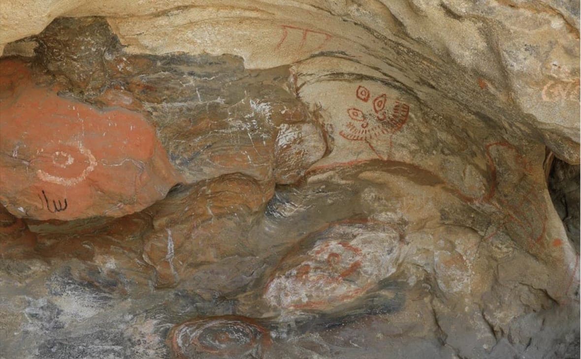 Chinese archaeologists found an ancient image of a shaman in the Altai mountains