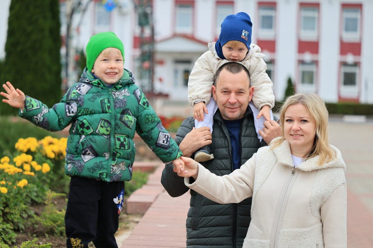 Петкевич: охрана материнства и детства — в числе приоритетов госполитики Беларуси