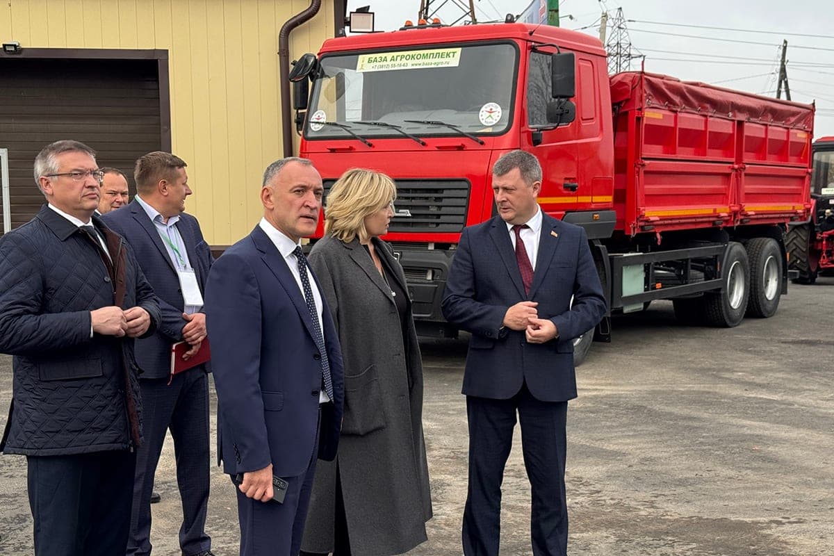Belarus expands deliveries of passenger equipment to Omsk region