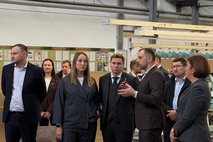 Продукция «Беллегпрома» может появиться в оснащении российских авиалайнеров