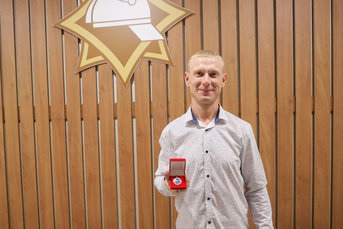 Житель Жлобина, спасший двоих детей, первым в Беларуси награжден знаком ОСВОД «За спасение на воде»