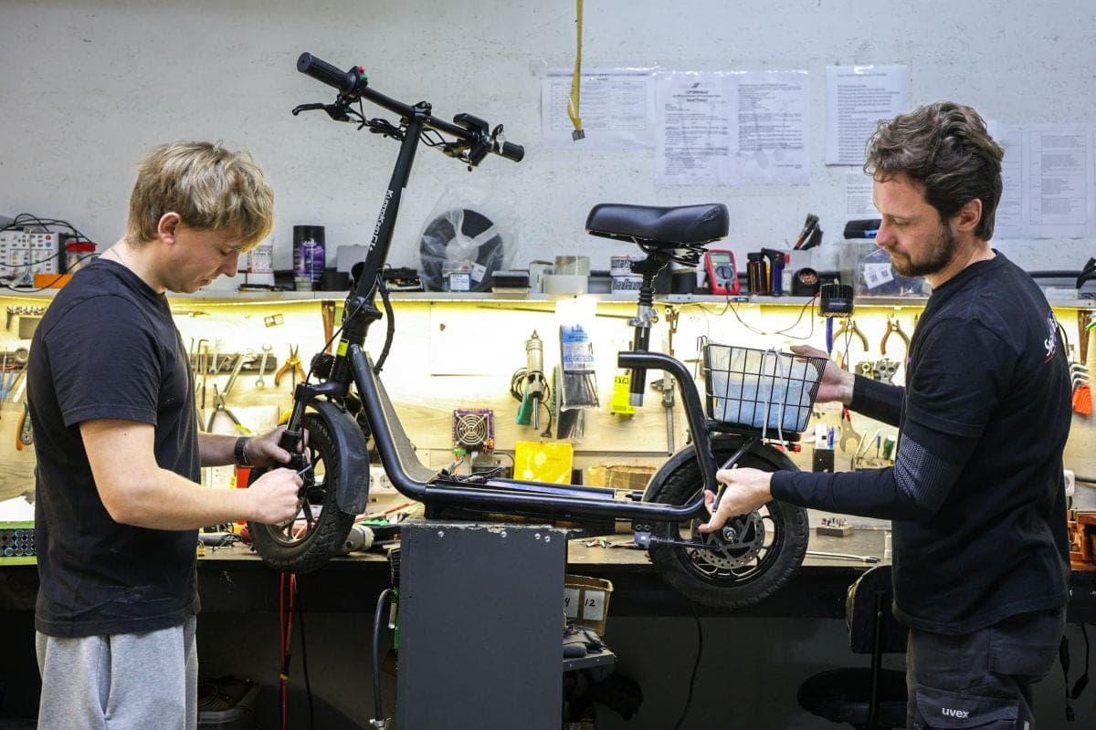 How to preserve an electric scooter for storage and what you need to know about the rules of use