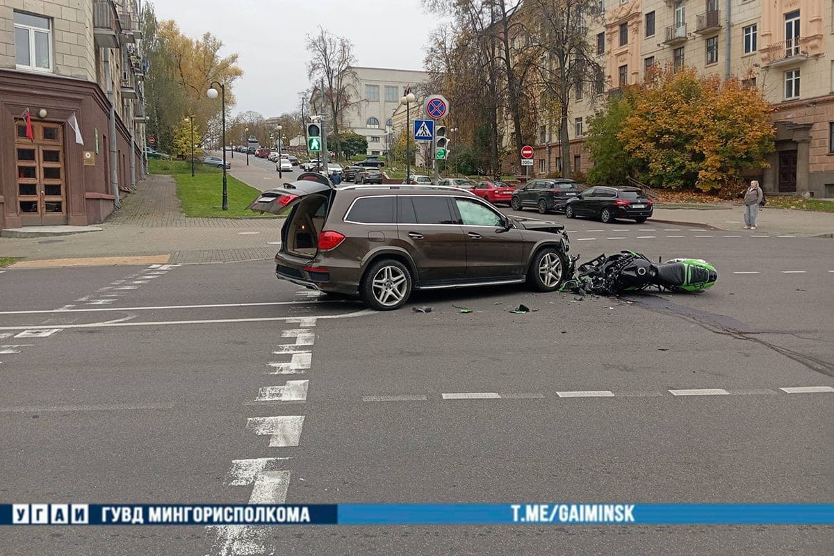 In Minsk, a motorcyclist drove into a car