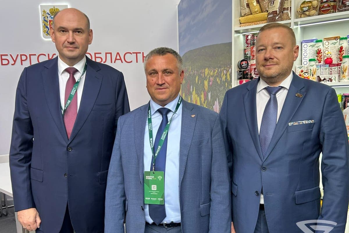 МТЗ развивает партнерство с Оренбургской областью — подписано новое соглашение