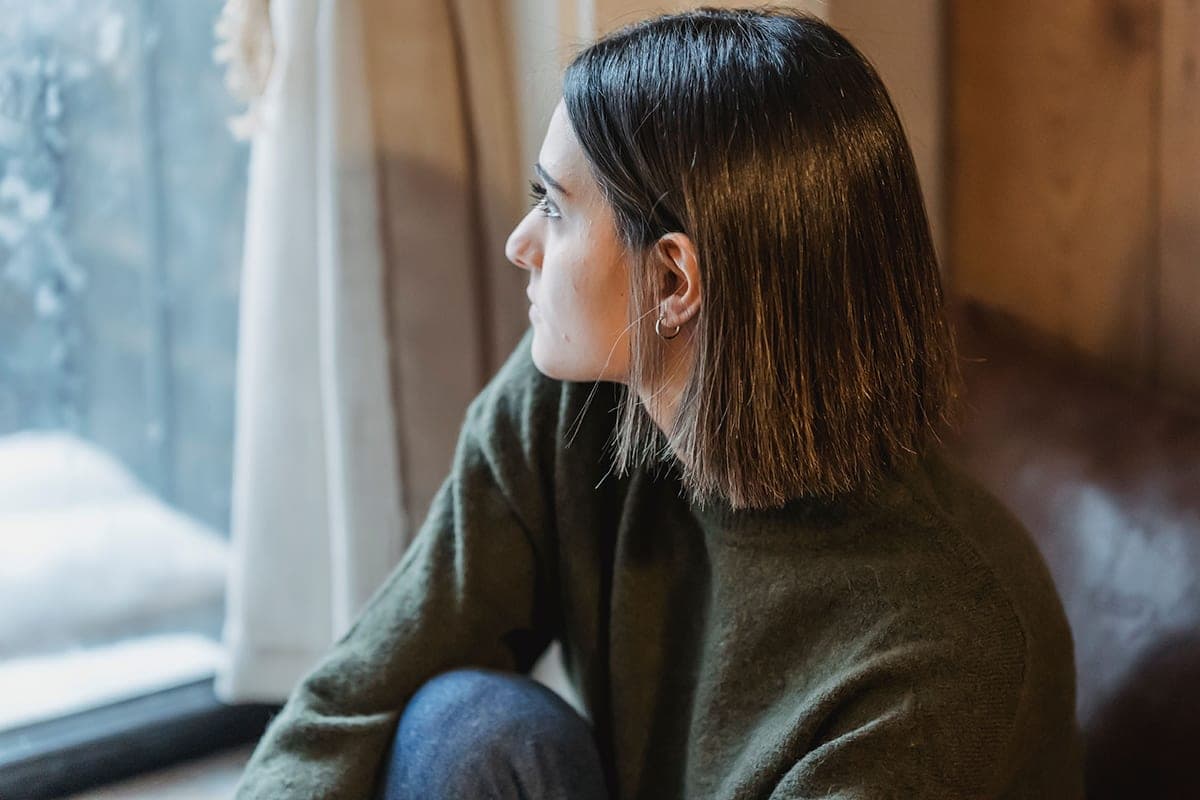 The specialist called the basic rules that will help to cope with anxiety and depression in a mild form