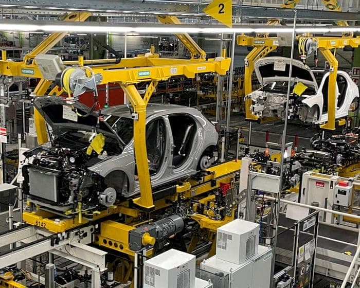 Locking UK out of ‘Made in Europe’ law will ‘hurt’ carmaking across EU, says Mercedes-Benz boss