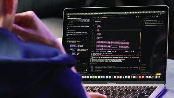 Cloud software can be linked to one trusted operating system
