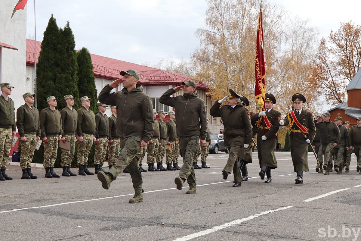 During the service, the soldiers passed a full course of combat training, mastered military accounting specialties and ensured public order.