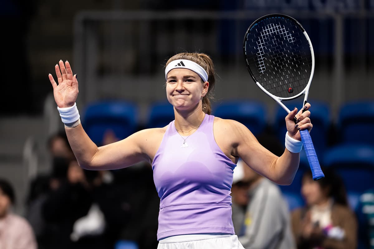 Karolina Mukhova. Photo by wtatennis.com