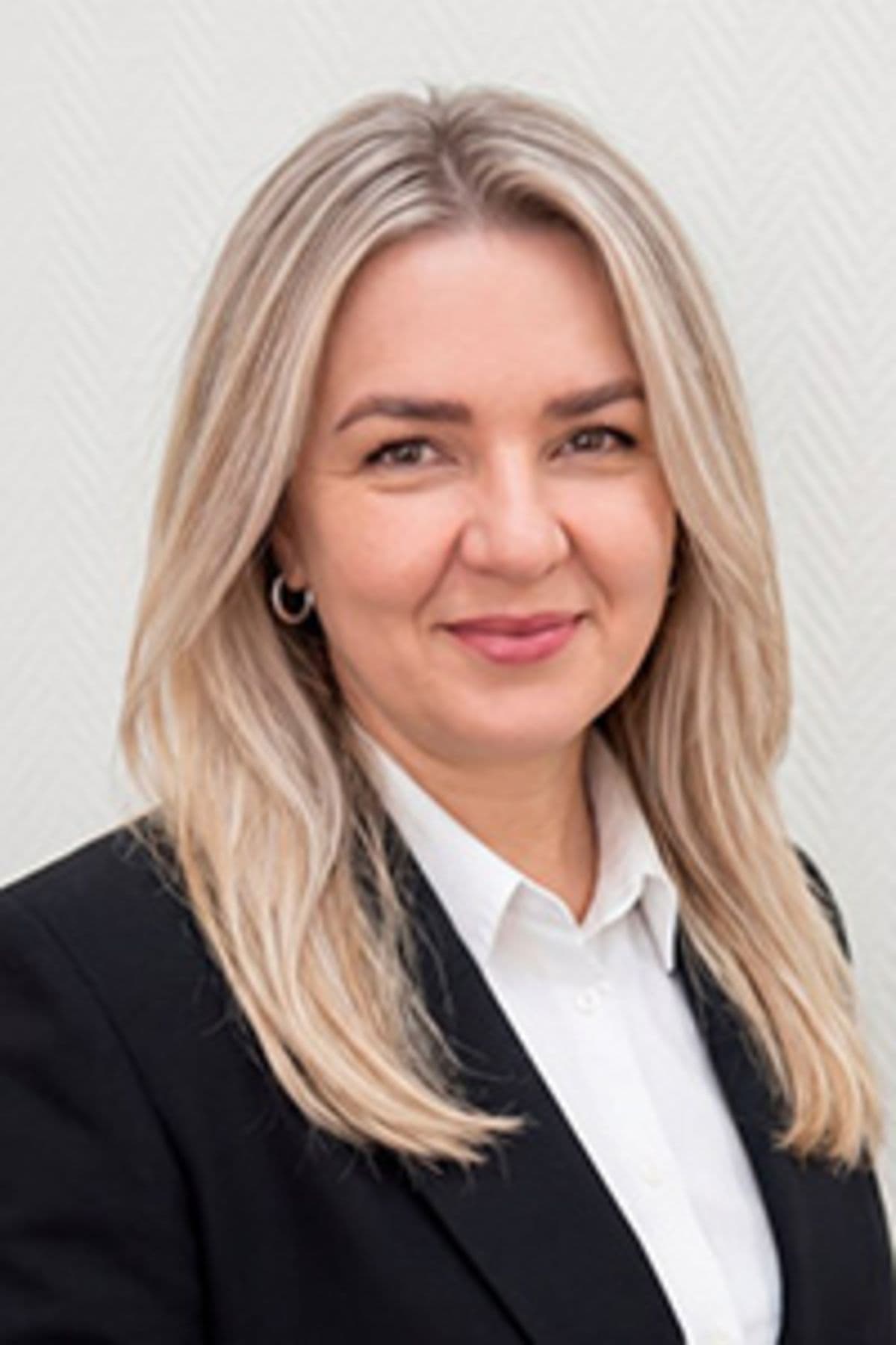 Lydia Grekova. Der Notar bescheinigt nur die Transaktion und überprüft ihre Rechtmäßigkeit, ersetzt aber nicht die Gerichts- und Vormundschaftsbehörden, erklärt Lydia Grekova.