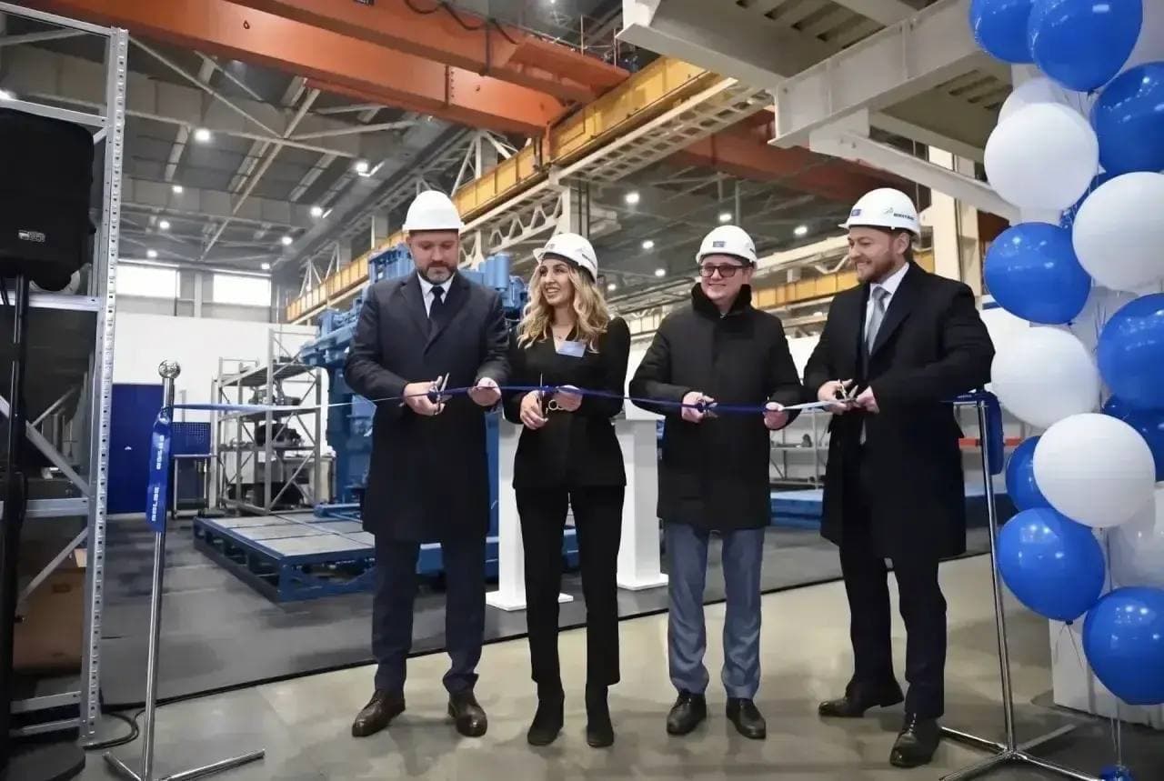 According to Sergey Lesin, General Director of OJSC BELAZ, high-quality and prompt implementation of the entire range of branded service services requires a high level of staff competencies:
