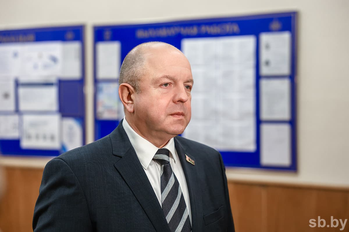 Дмитрий Жук