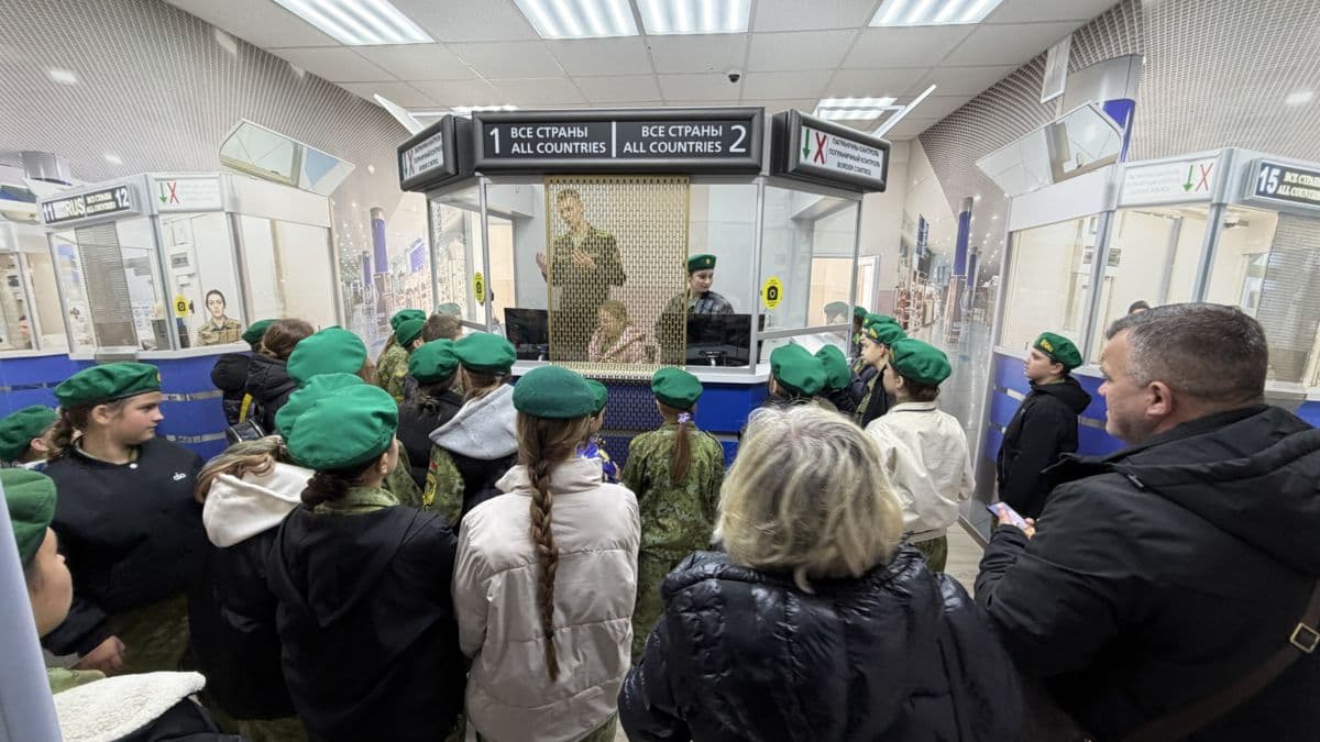 The border guards told visitors in detail about the key requirements for admission to the university in 2027 and the peculiarities of the educational process.