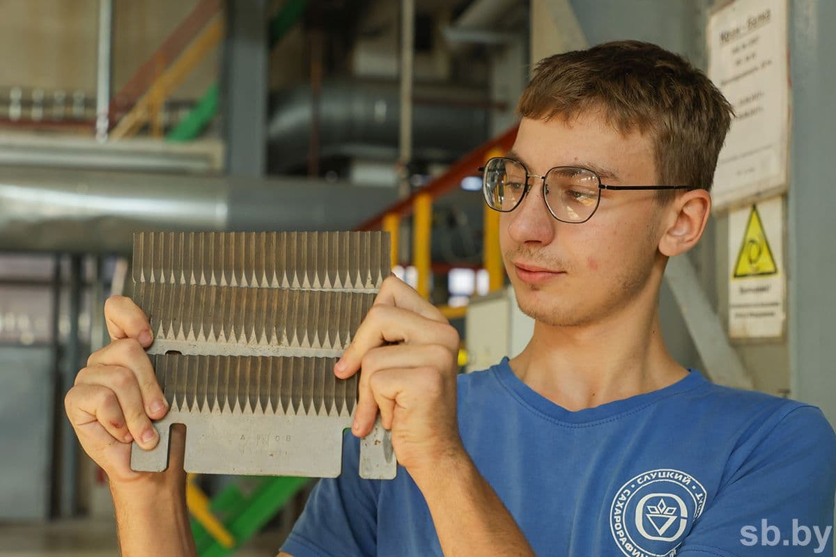 Adjuster of beet cutting equipment Vladislav Ganenko.