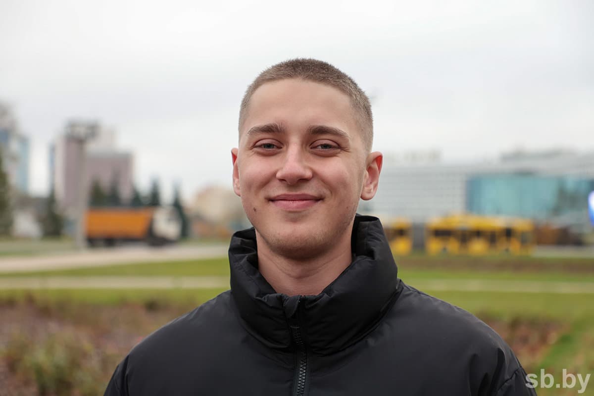Александр Семенов.