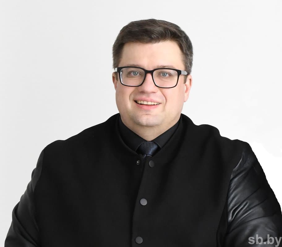 Вадим Шепет обратил внимание, как сильно изменились учебные классы благодаря такой поддержке:
