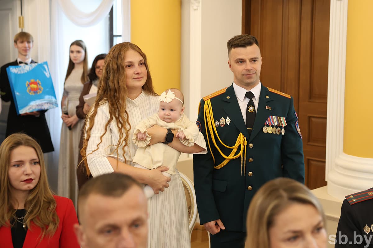 Семья Драгун В Минске наградили победителей и лауреатов IV Республиканского конкурса «Святость рождения — 2026»