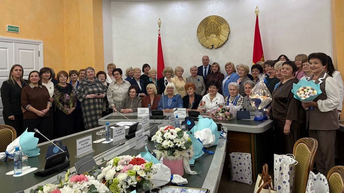 Активных ветеранов женского движения чествовали в Гродно.