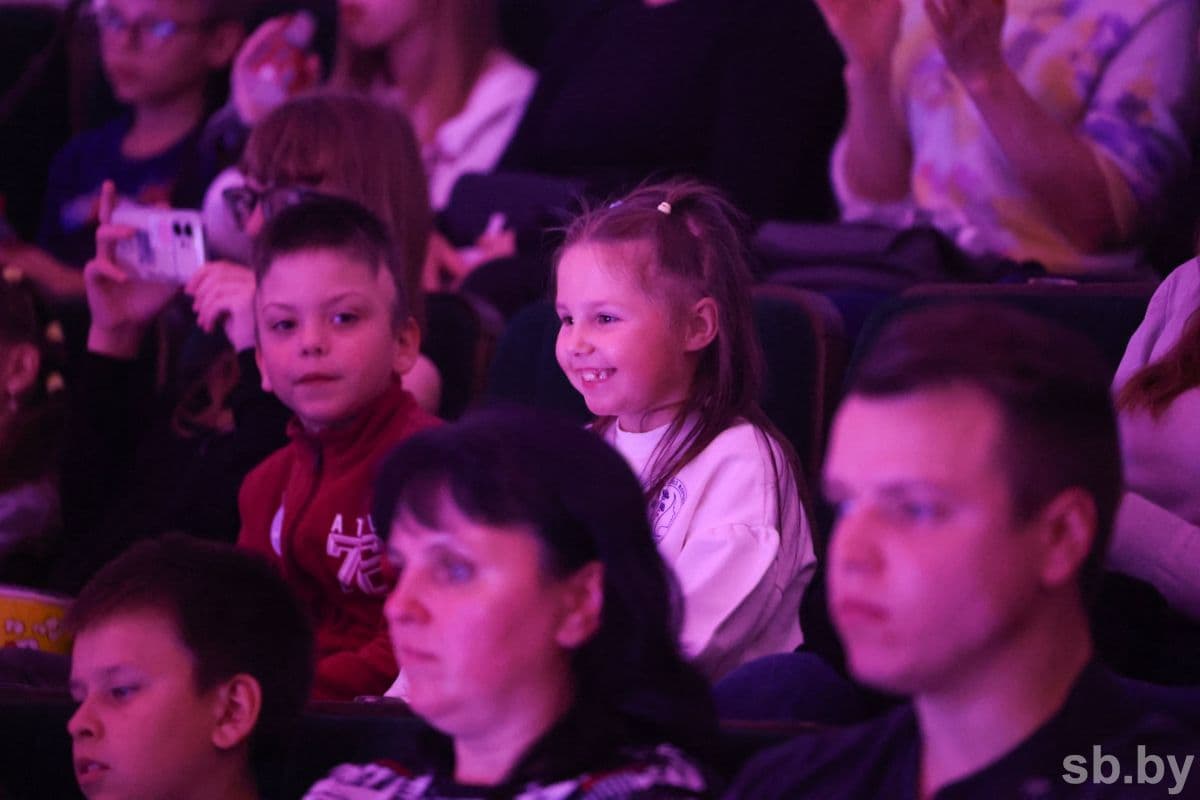 - We hope that our good deeds will be able to erase some of the negativity that was or is in the lives of children, said Evgenia Kalechits.