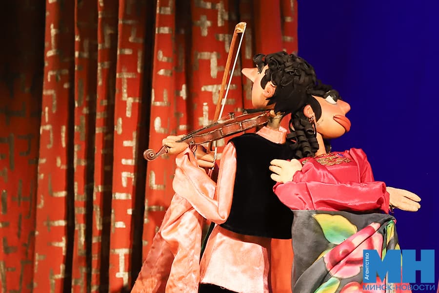 2026 10 09 kultura teatr kukol moskvy spektakl neobychnyj konczert pozhoga 20 kopiya