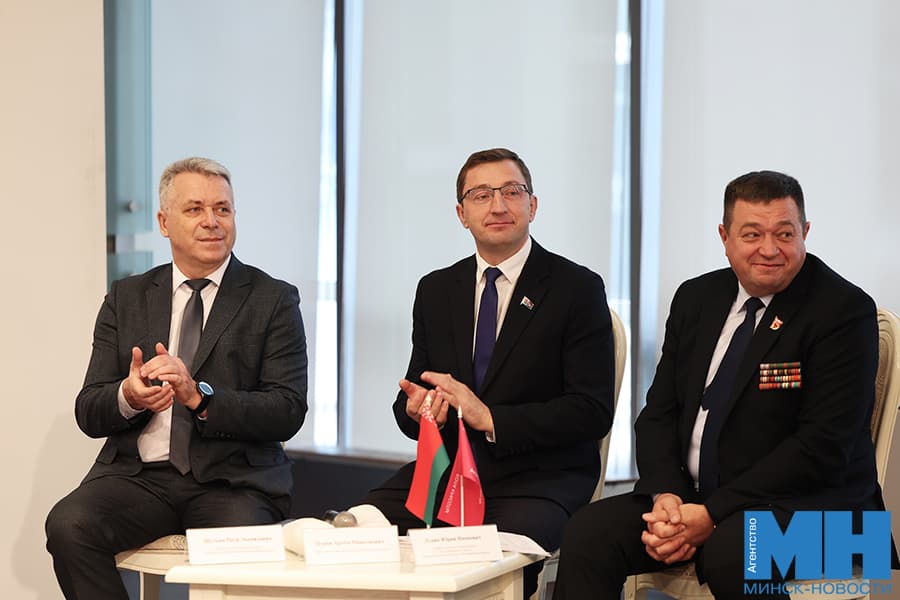 2026 10 15 mgik vstrecha s zhenshhinami veteranami v nshk czuran malinovskaya20 kopiya