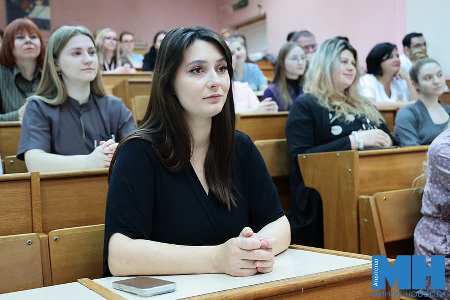 2026 10 16 zdravoohranenie belaya rus 1 ya bolnicza chestvovanie mamochek v den materi miczevich 1 kopiya