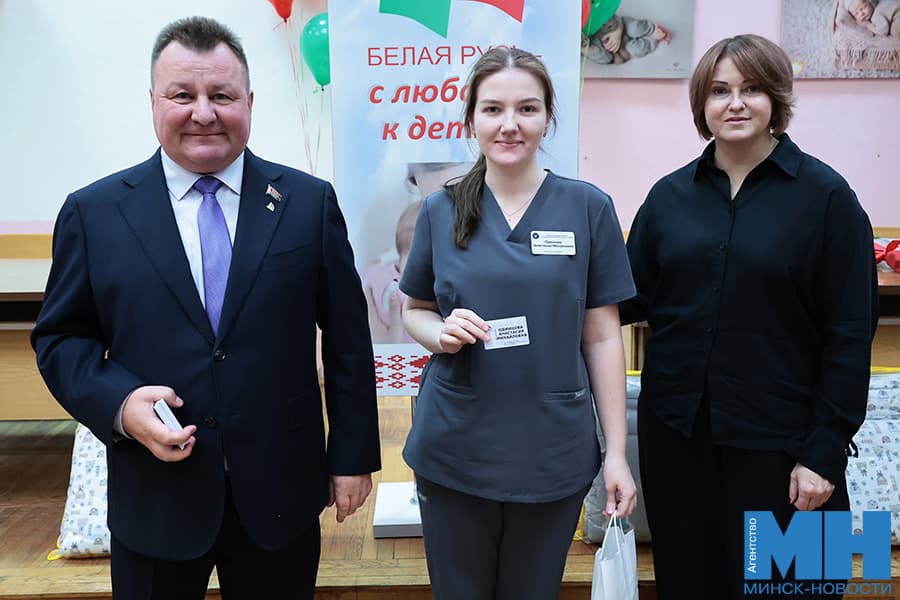 2026 10 16 zdravoohranenie belaya rus 1 ya bolnicza chestvovanie mamochek v den materi miczevich 12 kopiya