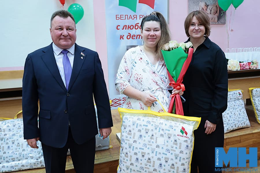 2026 10 16 zdravoohranenie belaya rus 1 ya bolnicza chestvovanie mamochek v den materi miczevich 7 kopiya