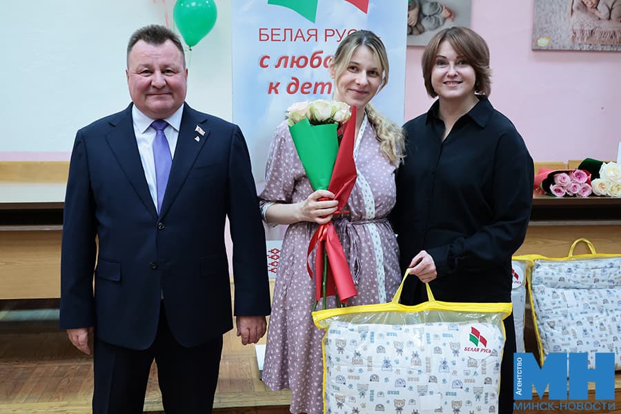 2026 10 16 zdravoohranenie belaya rus 1 ya bolnicza chestvovanie mamochek v den materi miczevich 9 kopiya