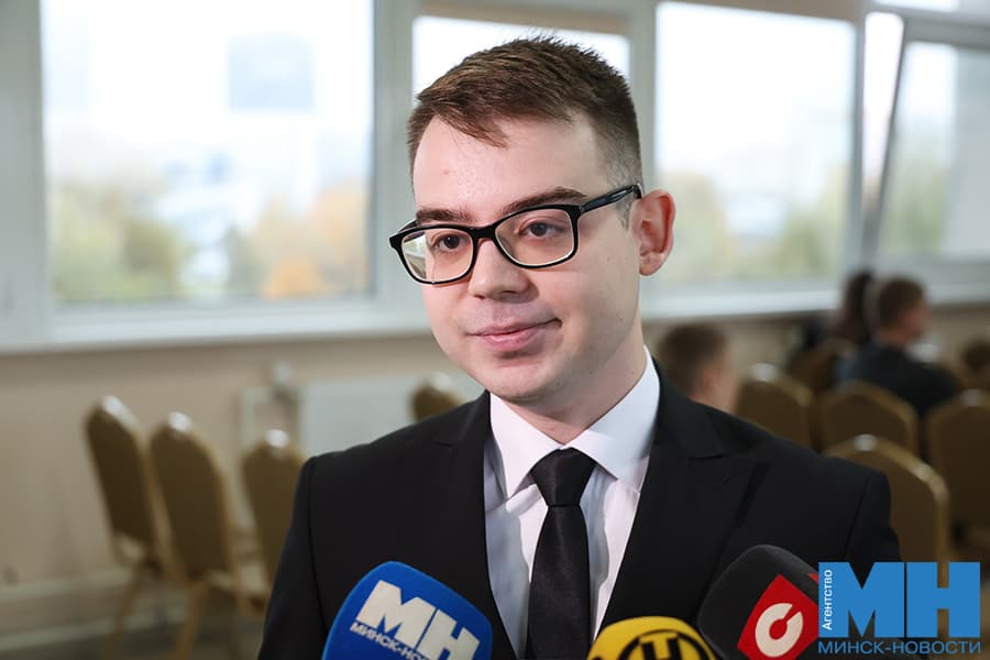 2026 10 22 mgik forum molodyh parlamentariev otkrytie czuran malinovskaya01 kopiya